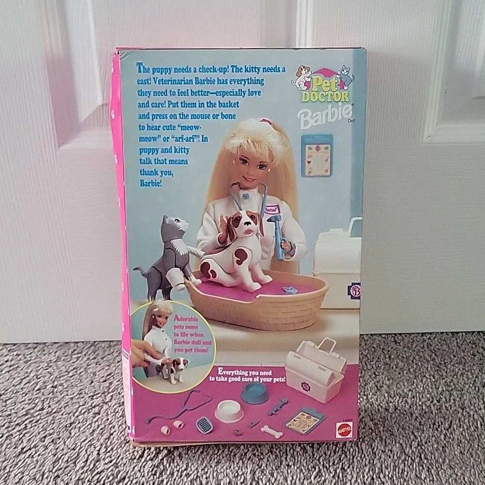 Pet Doctor Barbie - Picture 6 of 7